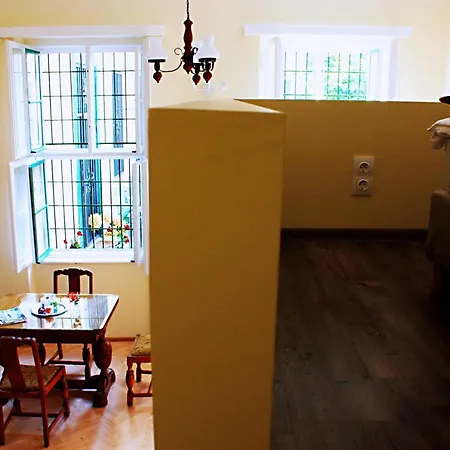 New, Jokai Opera Unit Apartment *
