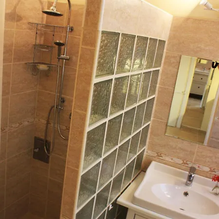 Apartment New, Jokai Opera Unit *
